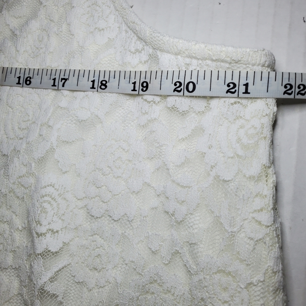 Torrid White High Neck Tank Sz 1 - Picture 9 of 11